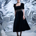 Черное платье из бархата