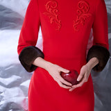 Платье с меховыми манжетами Жар-птица