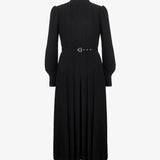 Платье из крепа